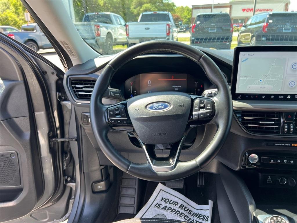 used 2024 Ford Escape car, priced at $25,106
