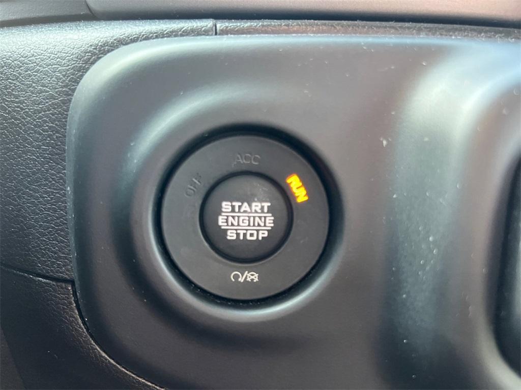used 2021 Jeep Gladiator car, priced at $33,900
