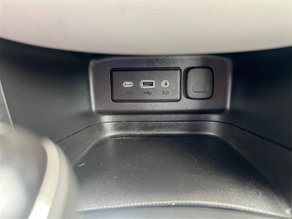 used 2021 Chevrolet Equinox car, priced at $12,900