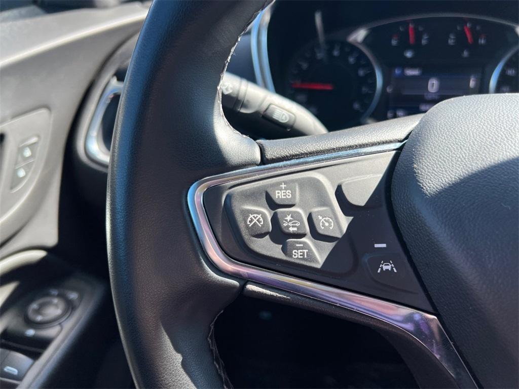 used 2024 Chevrolet Equinox car, priced at $20,900