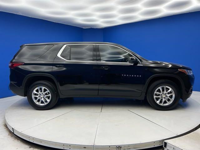 used 2021 Chevrolet Traverse car, priced at $25,785