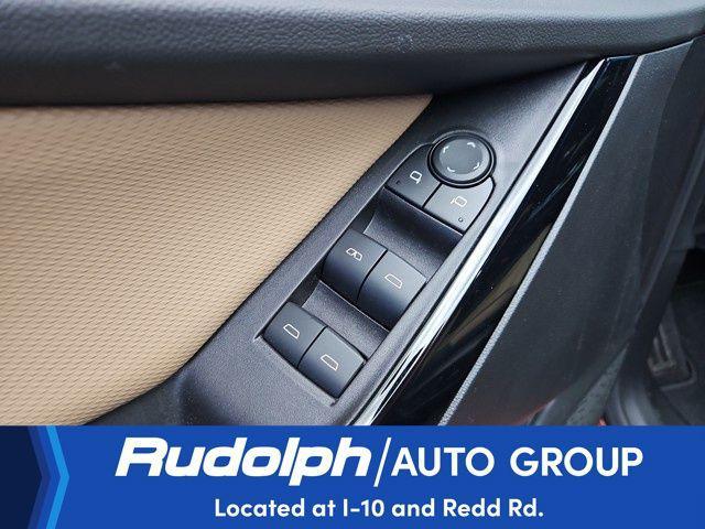 used 2025 Chevrolet Equinox car, priced at $35,495