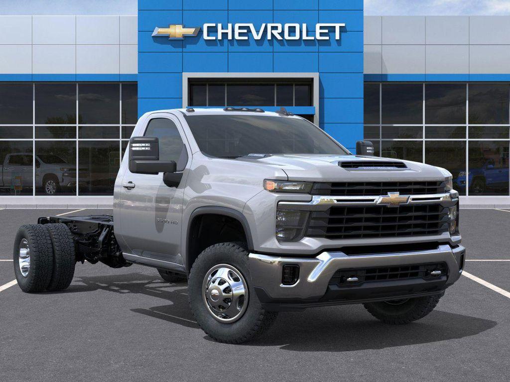 new 2025 Chevrolet Silverado 3500 car, priced at $66,338