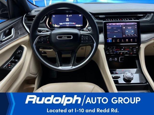 used 2024 Jeep Grand Cherokee car, priced at $41,895