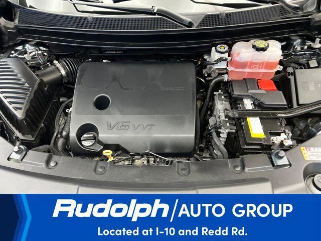 used 2021 Chevrolet Traverse car, priced at $22,495