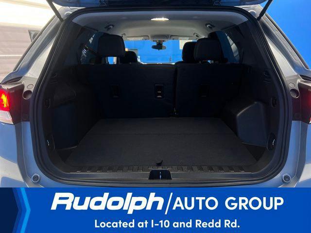 used 2024 Chevrolet Equinox car, priced at $20,995