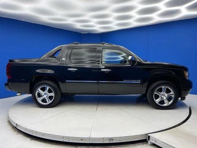 used 2013 Chevrolet Avalanche car, priced at $34,895