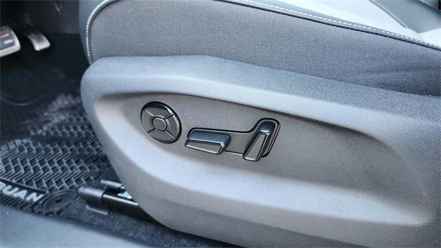 new 2025 Volkswagen Tiguan car, priced at $35,846
