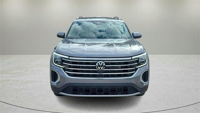 new 2025 Volkswagen Atlas car, priced at $43,111