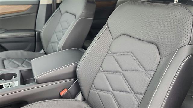 new 2025 Volkswagen Atlas car, priced at $42,241