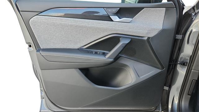 new 2026 Volkswagen Tiguan car, priced at $32,085