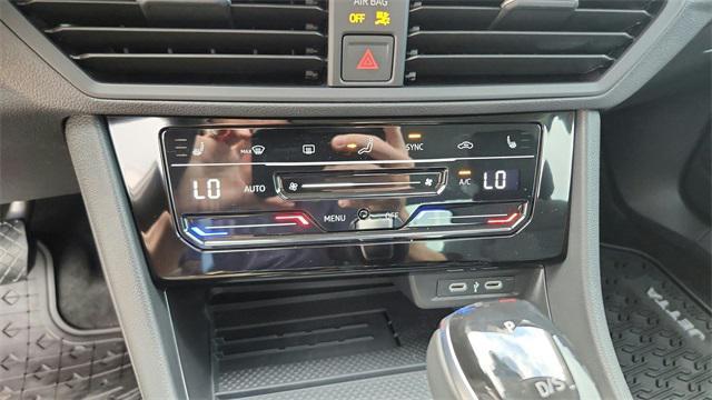 new 2025 Volkswagen Jetta car, priced at $26,885