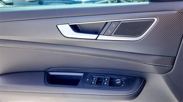 new 2025 Volkswagen Atlas Cross Sport car, priced at $51,372