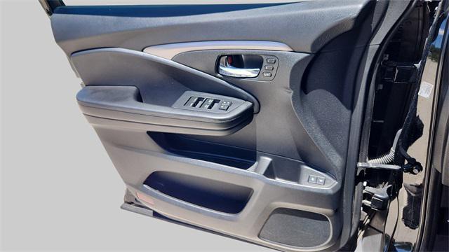 used 2021 Honda Pilot car, priced at $26,800