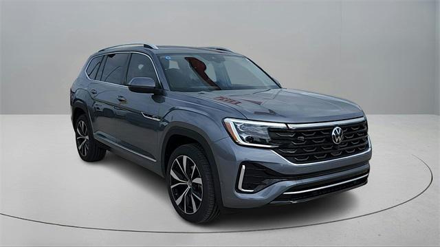 new 2025 Volkswagen Atlas car, priced at $51,722