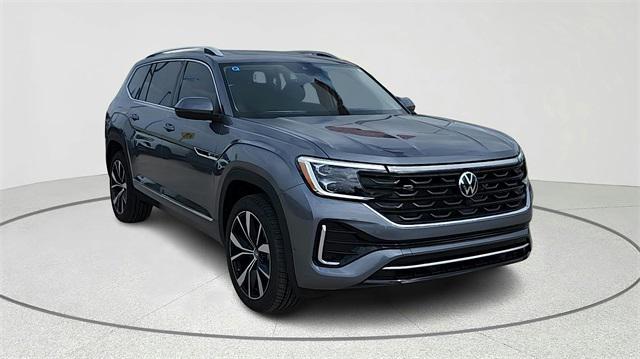 new 2025 Volkswagen Atlas car, priced at $51,722