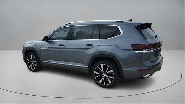new 2025 Volkswagen Atlas car, priced at $51,722