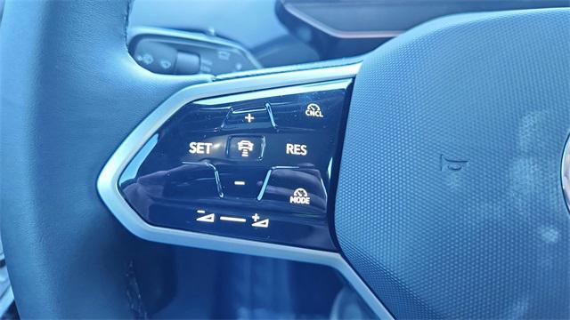new 2025 Volkswagen ID.4 car, priced at $44,136