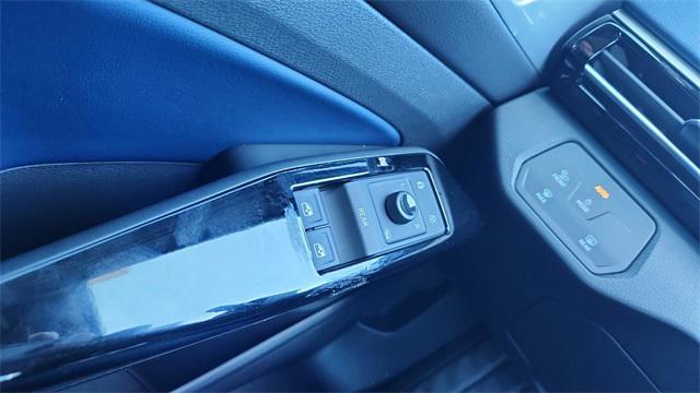 new 2025 Volkswagen ID.4 car, priced at $44,136