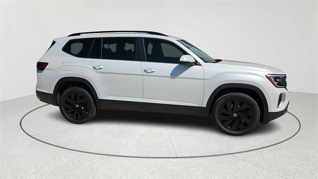 new 2026 Volkswagen Atlas car, priced at $47,486