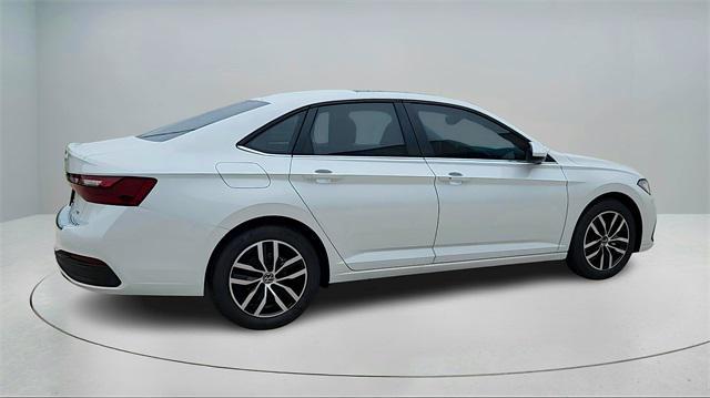 new 2025 Volkswagen Jetta car, priced at $27,057