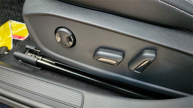 new 2025 Volkswagen Jetta car, priced at $27,120