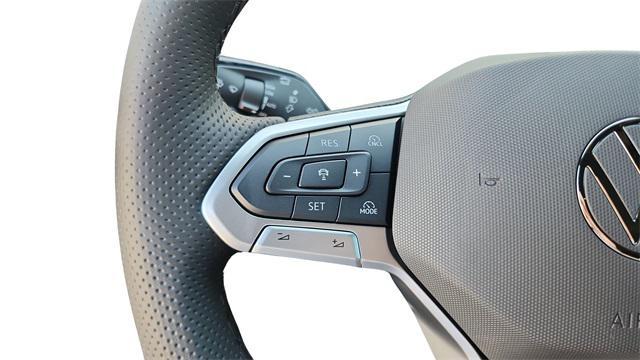 new 2025 Volkswagen Tiguan car, priced at $35,846