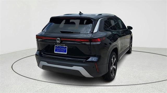new 2025 Volkswagen Tiguan car, priced at $31,672