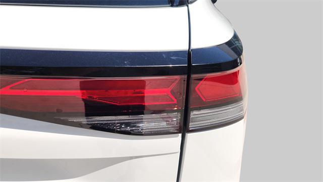 new 2025 Volkswagen Tiguan car, priced at $32,672