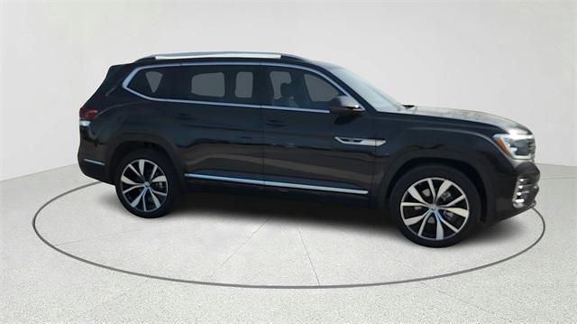 new 2025 Volkswagen Atlas car, priced at $46,878