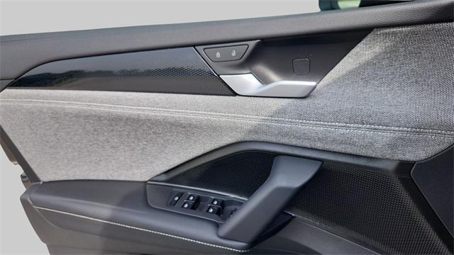 new 2025 Volkswagen Tiguan car, priced at $28,636