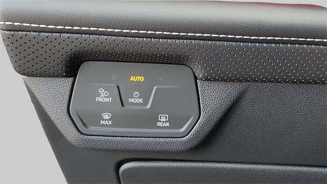 new 2025 Volkswagen Atlas car, priced at $50,833