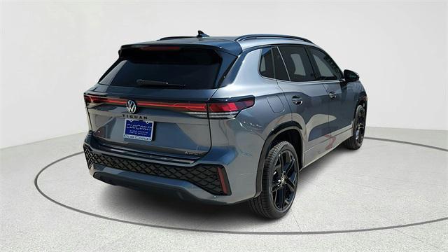 new 2025 Volkswagen Tiguan car, priced at $37,193