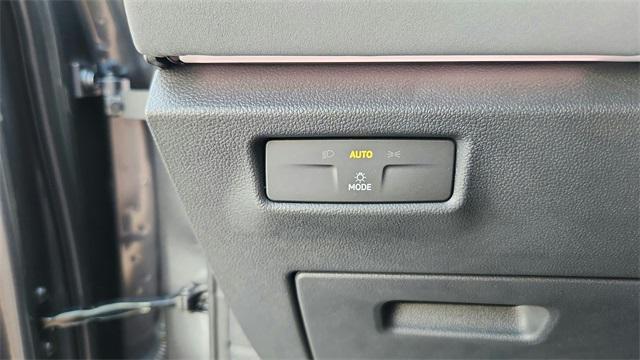 new 2025 Volkswagen Tiguan car, priced at $37,193