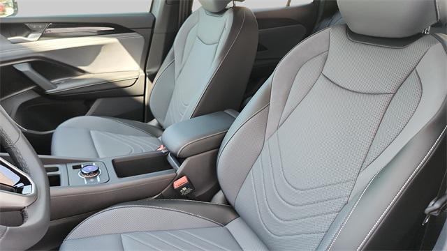 new 2025 Volkswagen Tiguan car, priced at $37,193