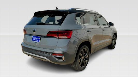 new 2024 Volkswagen Tiguan car, priced at $33,285