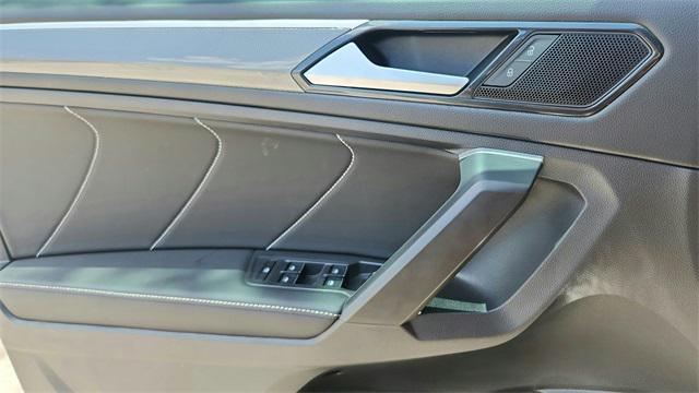 new 2024 Volkswagen Tiguan car, priced at $34,000