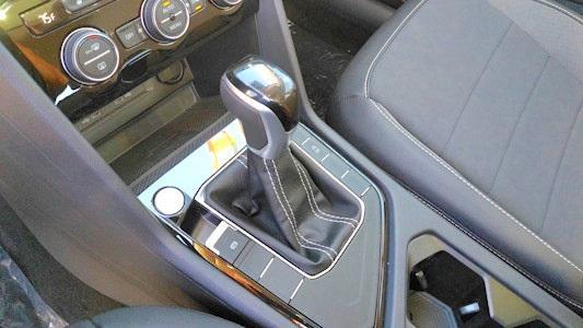 new 2024 Volkswagen Tiguan car, priced at $33,285