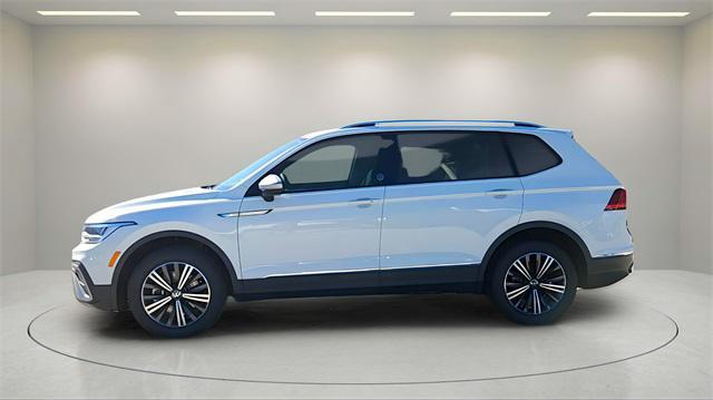 new 2024 Volkswagen Tiguan car, priced at $33,348