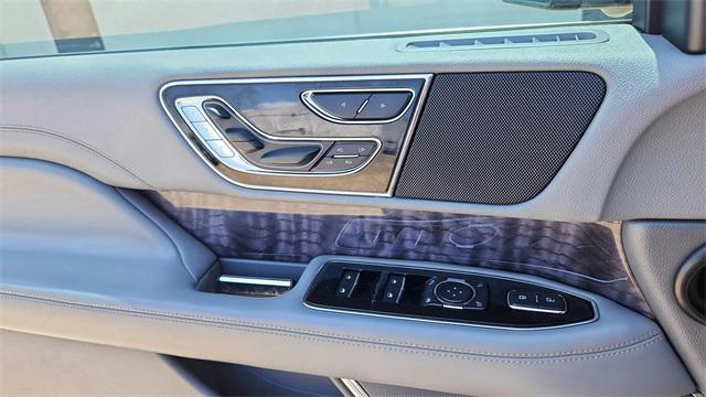 used 2020 Lincoln Navigator car, priced at $38,500