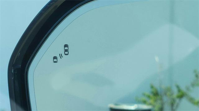 used 2020 Lincoln Navigator car, priced at $38,500