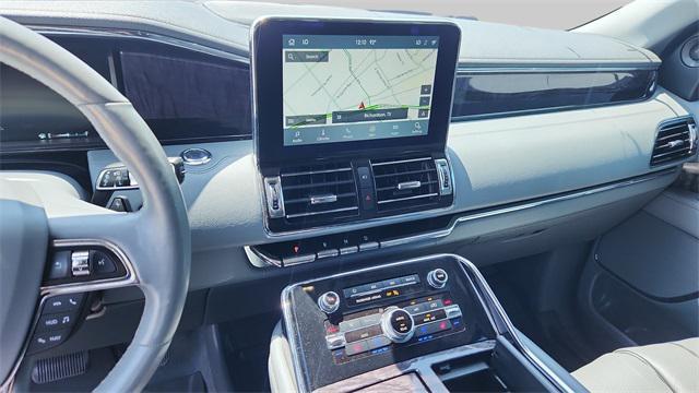 used 2020 Lincoln Navigator car, priced at $38,500