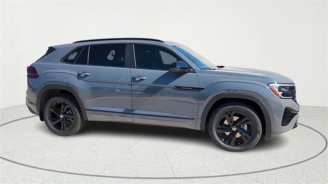 new 2026 Volkswagen Atlas Cross Sport car, priced at $52,583