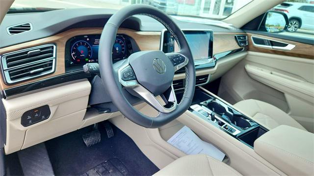new 2025 Volkswagen Atlas car, priced at $41,382