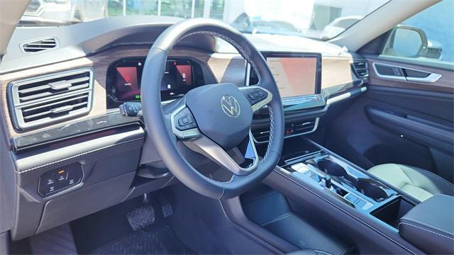 new 2025 Volkswagen Atlas car, priced at $45,399