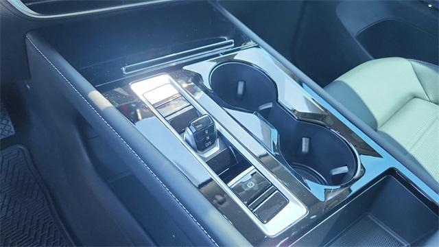 new 2025 Volkswagen Atlas car, priced at $45,399