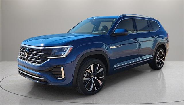 new 2025 Volkswagen Atlas car, priced at $53,555