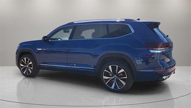 new 2025 Volkswagen Atlas car, priced at $53,555