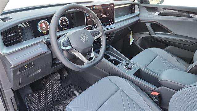 new 2025 Volkswagen Tiguan car, priced at $33,819