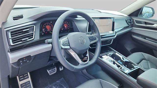 new 2025 Volkswagen Atlas car, priced at $44,675